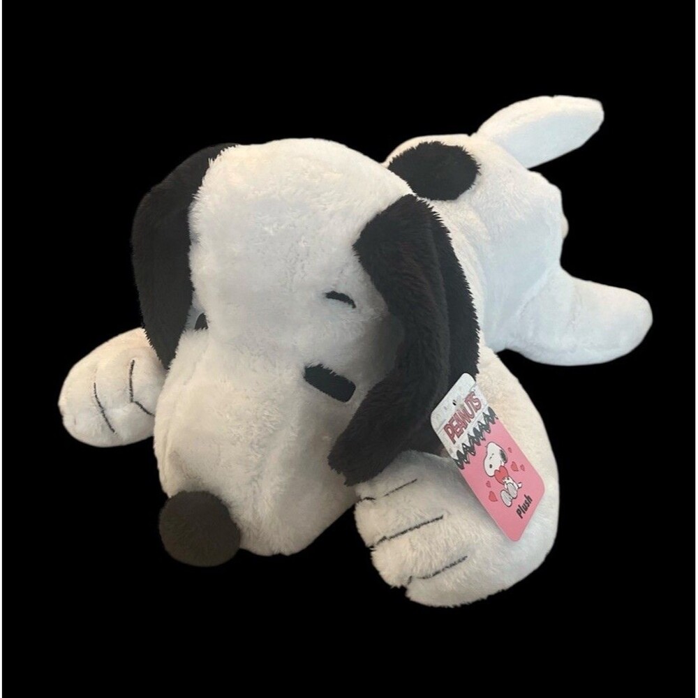 Snoopy Lying Down Plushed Stuffed Animal 20” Plushy Peanuts New With Tags